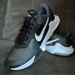 Nike Air Max Impact 4, men’s size 9.5 black and white, new in box never worn